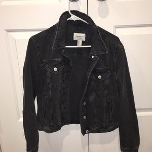 Black Denim Jacket Forever 21 Medium-runs small